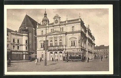 AK Opava, Horni namesti Mestske divadlo v pozadi farni kostel, Strassenbahn