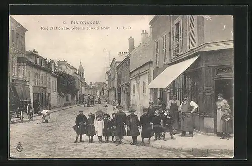 AK Ris-Orangis, Rue Nationale, Prés la Rue du Pont