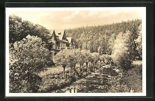 AK Krummenhennersdorf, Kirchliches Bundeshaus