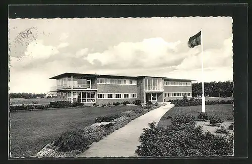 AK Wyk, Kurmittelhaus mit Flagge