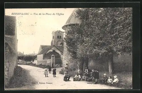 AK Boissy-le-Sec, Vue de la Place de l`Eglise