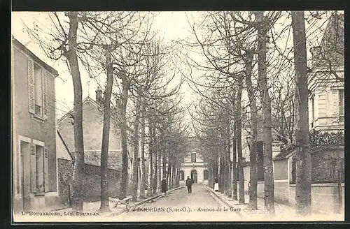 AK Dourdan, Avenue de la Gare