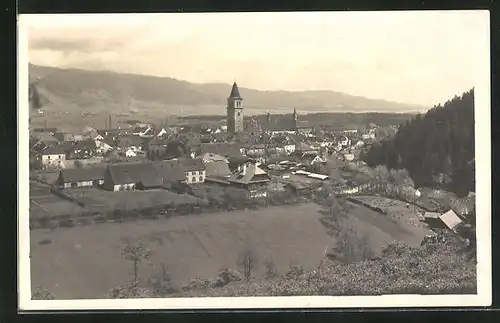 AK Judenburg, Ansicht der Ortschaft mit Kirche und Gehag