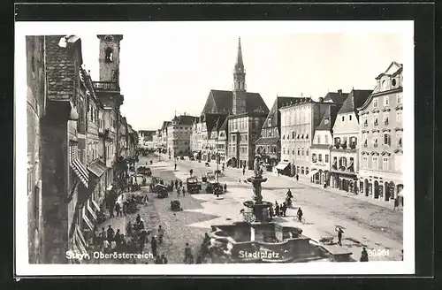 AK Steyr, Passanten am Stadtplatz