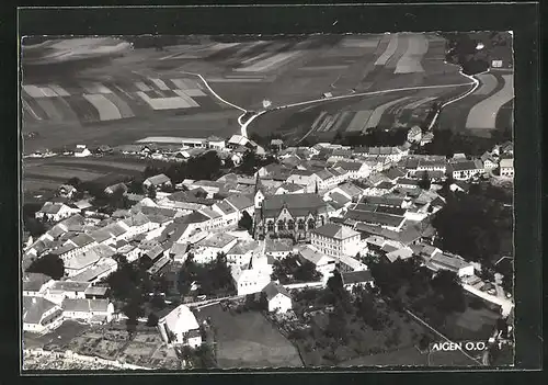 AK Aigen, Blick auf das Dorfzentrum mit Kirche aus der Vogelschau