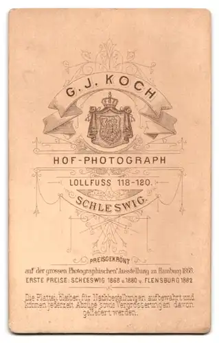 Fotografie G. J. Koch, Schleswig, Lollfuss 118-120, Portrait Soldat in Uniform