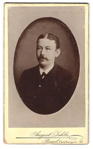 Fotografie Aug. Jehle, Basel, Feldbergstr. 72, Portrait bürgerlicher Herr mit Moustache