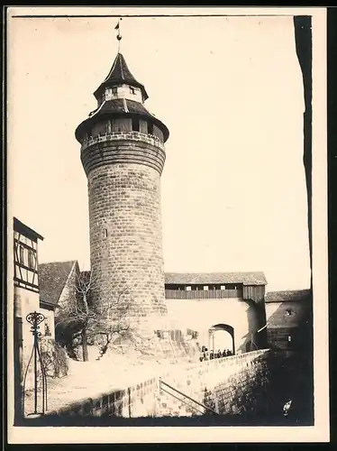 Fotografie unbekannter Fotograf, Ansicht Nürnberg, Sinwellturm der Nürnberger Burg
