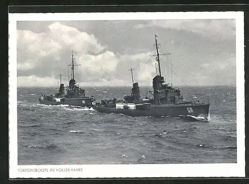 AK Torpedoboote MÖ und GA der Kriegsmarine in voller Fahrt