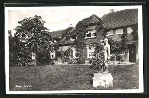 AK Essen-Altenhof, Gartenpartie mit Denkmal