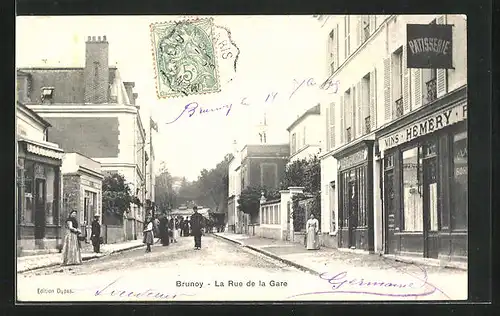 AK Brunoy, La Rue de la Gare, Strassenpartie