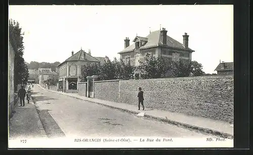 AK Ris-Orangis, La Rue du Pont, Strassenpartie