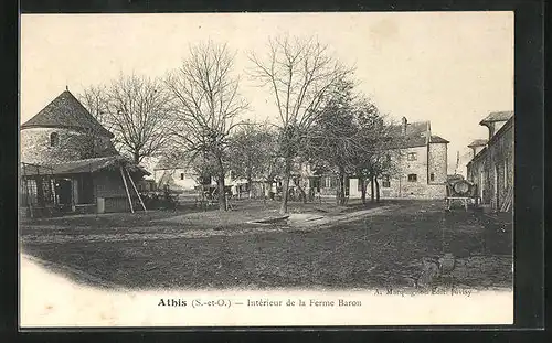 AK Athis, Intérieu de la Ferme Baron