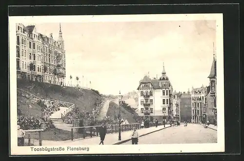AK Flensburg, Toosbüystrasse mit Häuserzeile