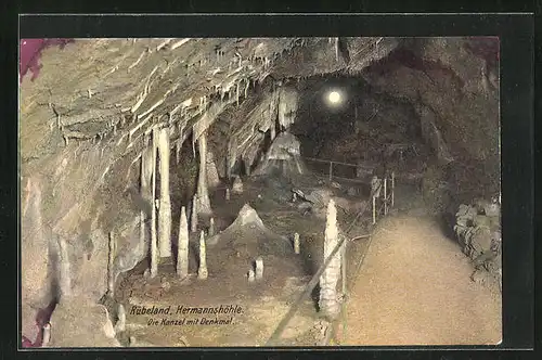 AK Rübeland im Harz, Hermannshöhle, Die Kanzel mit Denkmal