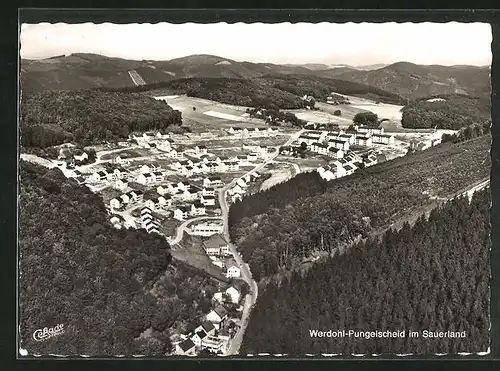 AK Werdohl-Pungelscheid im Sauerland, Totalansicht vom Flugzeug aus