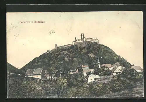 AK Bezdez, Ortsansicht mit Schloss
