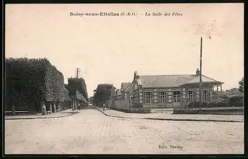 AK Soisy-sous-Etiolles, la Salle des Fetes