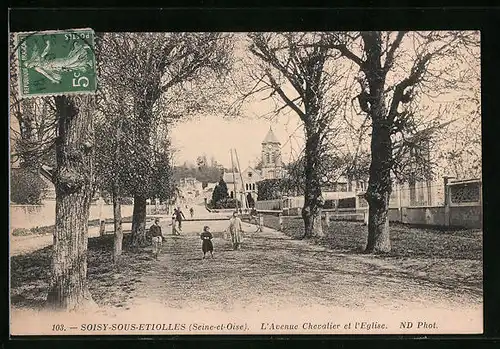 AK Soisy-sous-Etiolles, l'Avenue Chevalier et l'Eglise