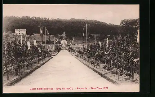 AK Igny, Ecole Saint-Nicolas, Reposoir, Fete-Dieu 1921