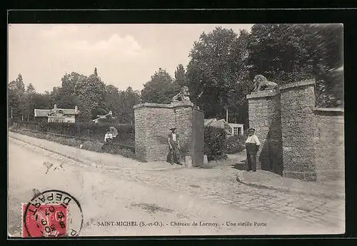 AK Saint-Michel, Chateau de Lormoy, une vieille Porte