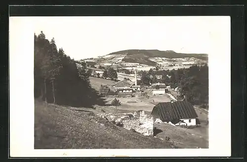 AK Destne, Orlicke Hory, Zakouti, Talpanorama mit der Siedlung