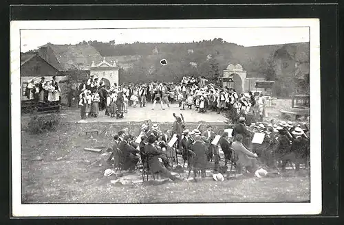 AK Plzen, Divadlo v prirode Na zàmecku, Prodand Nevesta Scèna komediantu