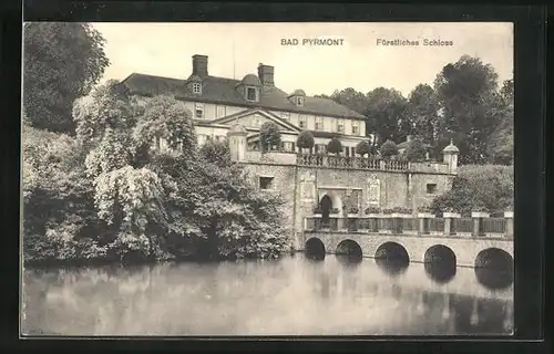 AK Bad Pyrmont, Partie am Fürstlichen Schloss