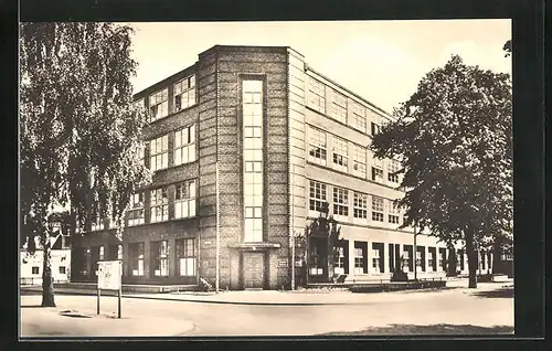 AK Guben, das Lehrlingswohnheim und die Berufsschule in der Wilhelm-Pieck-Stadt