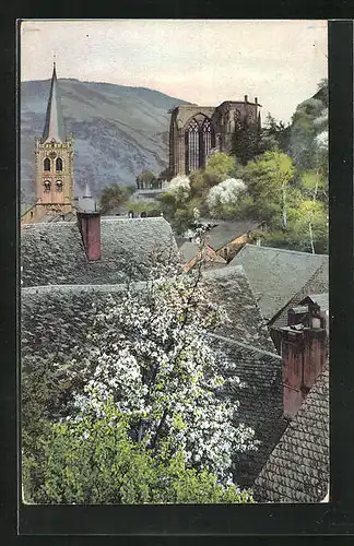 Künstler-AK Photochromie Nr. 2441: Baum in Blüte zwischen den Wohnhäusern, Blick auf Kirche und Ruine
