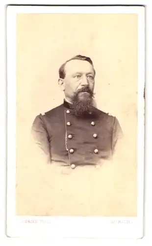 Fotografie J. Ganz, Zürich, schweizer Offizier in Uniform mit Henriquatre Bart