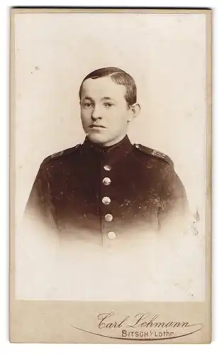 Fotografie Carl Lehmann, Bitsch i. Loth., Portrait junger französischer Soldat in Uniform Rgt. 171