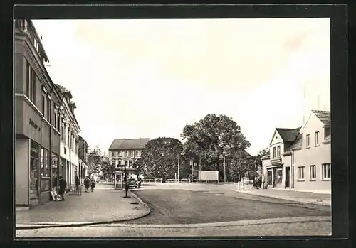 AK Rosslau, Strassenpartie am Ernst-Thälmann-Platz