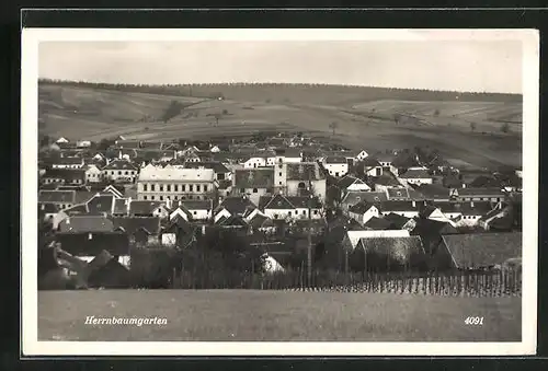 AK Hernnbaumgarten, Ort gegen Felder