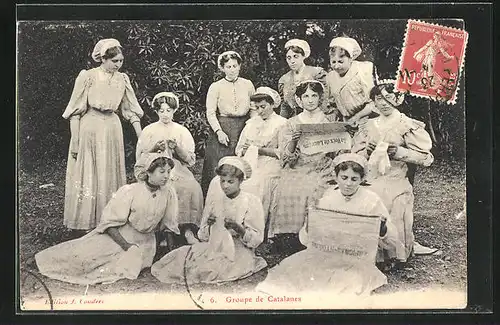 AK Groupe de Catalanes, Frauen mit Zeitung