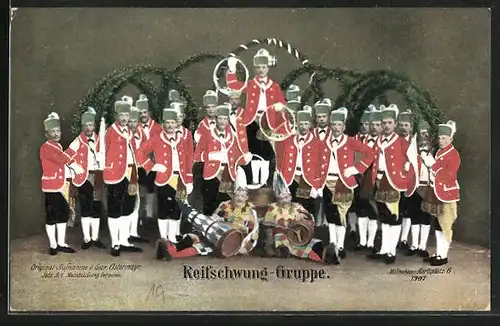 AK Der Schäfflertanz in München 1914, Mitglieder der Reifschwung-Gruppe in Kostümen