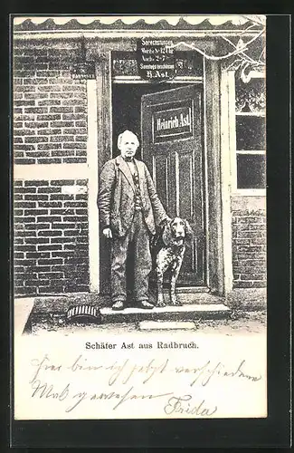 AK Radbruch, Schäfer Ast mit seinem Hund vor der Tür
