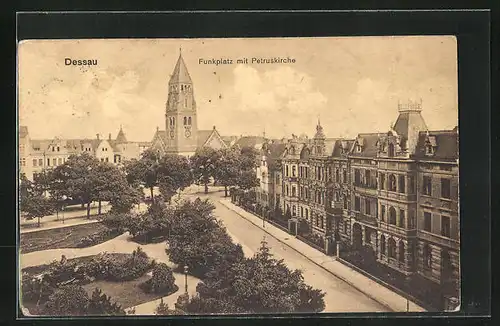 AK Dessau, Funkplatz mit Petruskirche
