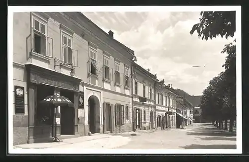 AK St. Leonhard / Lavanttal, Strassenansicht mit Apotheke