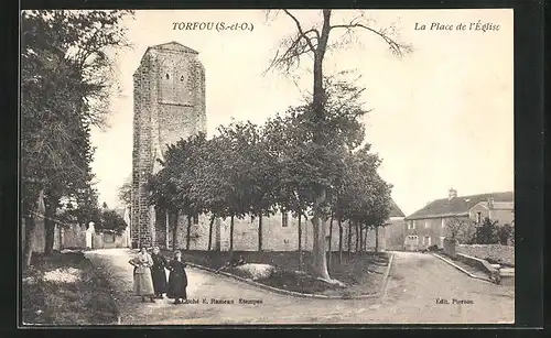 AK Torfou, La Place de l`Eglise