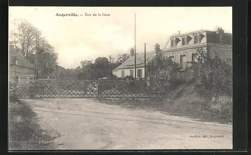 AK Angerville, Rue de la Gare