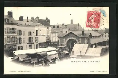 AK Dourdan, Le Marché