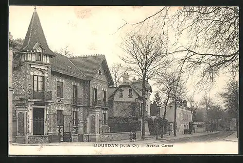 AK Dourdan, Avenue Carnot