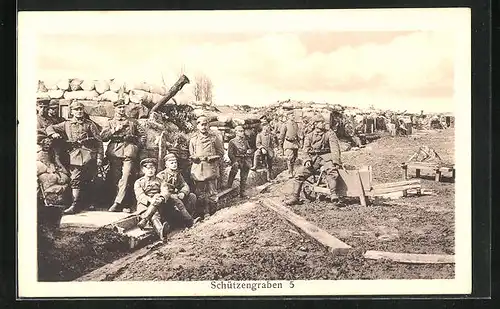 AK Soldaten im Schützengraben 5