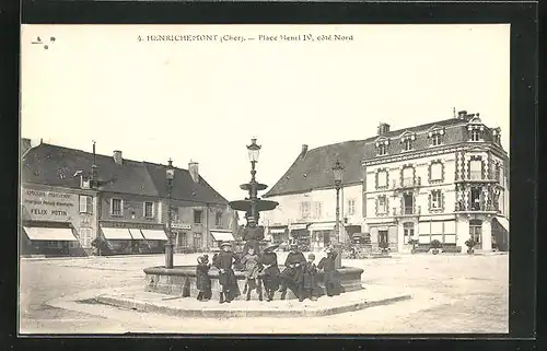 AK Henrichemont, Place Henri IV, côté Nord