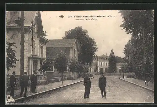 AK Saint-Amand-Montrond, Avenue de la Gare