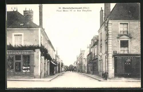 AK Henrichemont, Place Henri IV et Rue Dauphine, Librairie