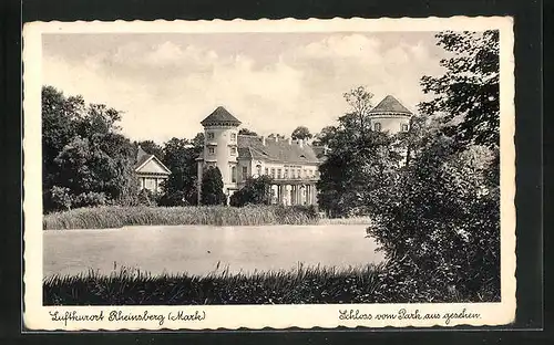 AK Rheinsberg /Mark, Schloss vom Park aus gesehen