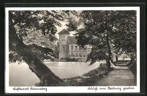 AK Rheinsberg, Schloss vom Parkweg gesehen