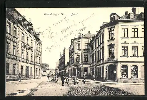 AK Kirchberg i. Sa., Strasse am Brühl mit Hôtel Brühl und Geschäften